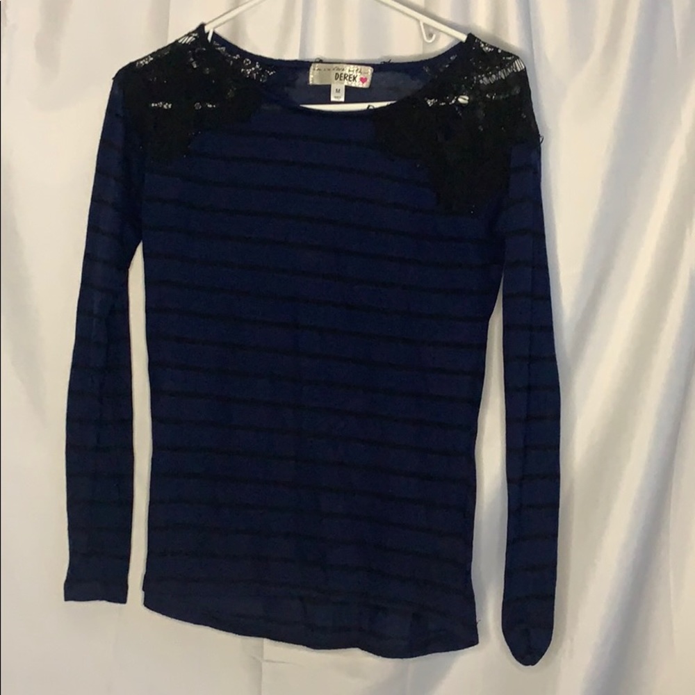 Long sleeve Lace covered shoulder shirt